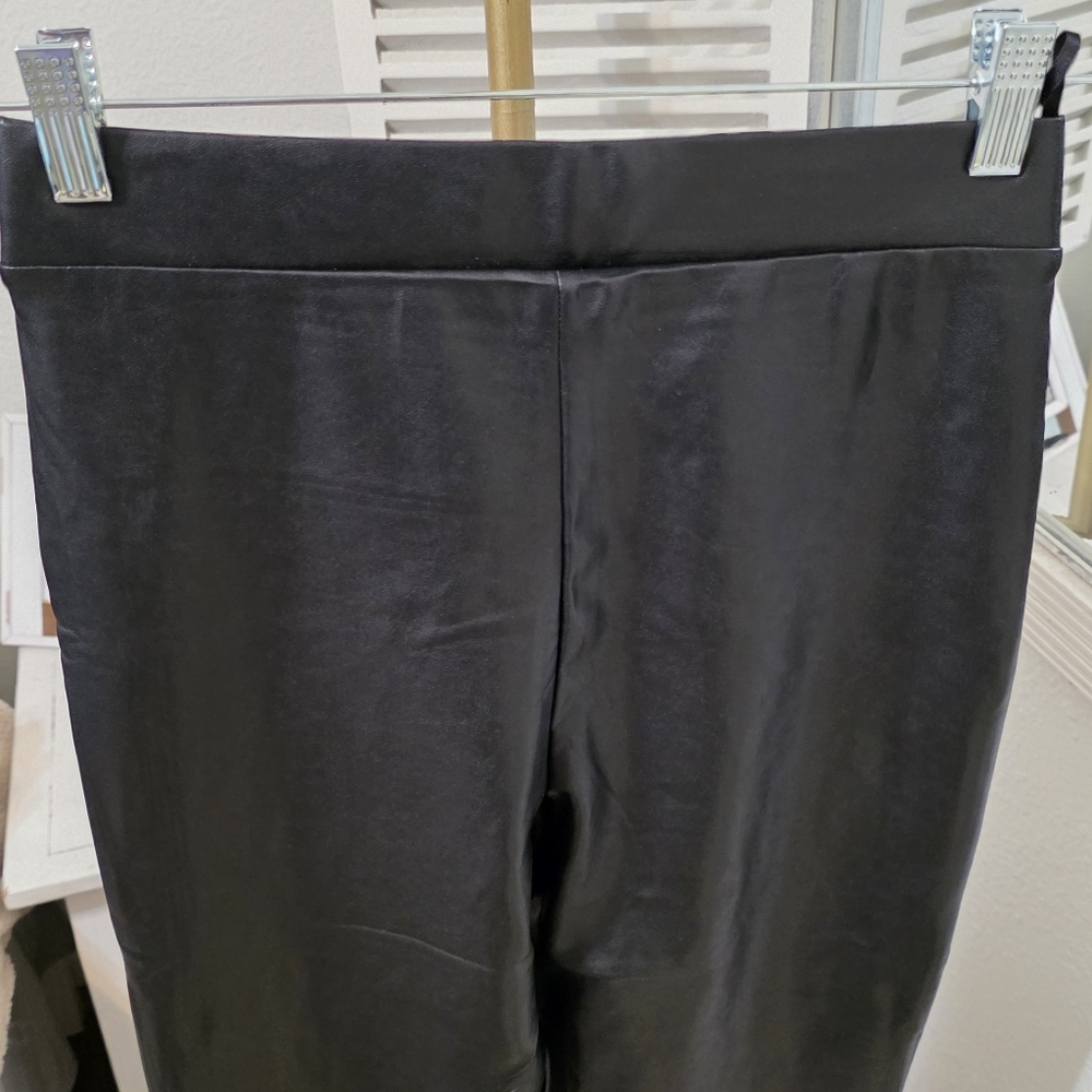 🆕️ Aritzia Upstage Flared Vegan Leather Pant - Picture 10 of 16